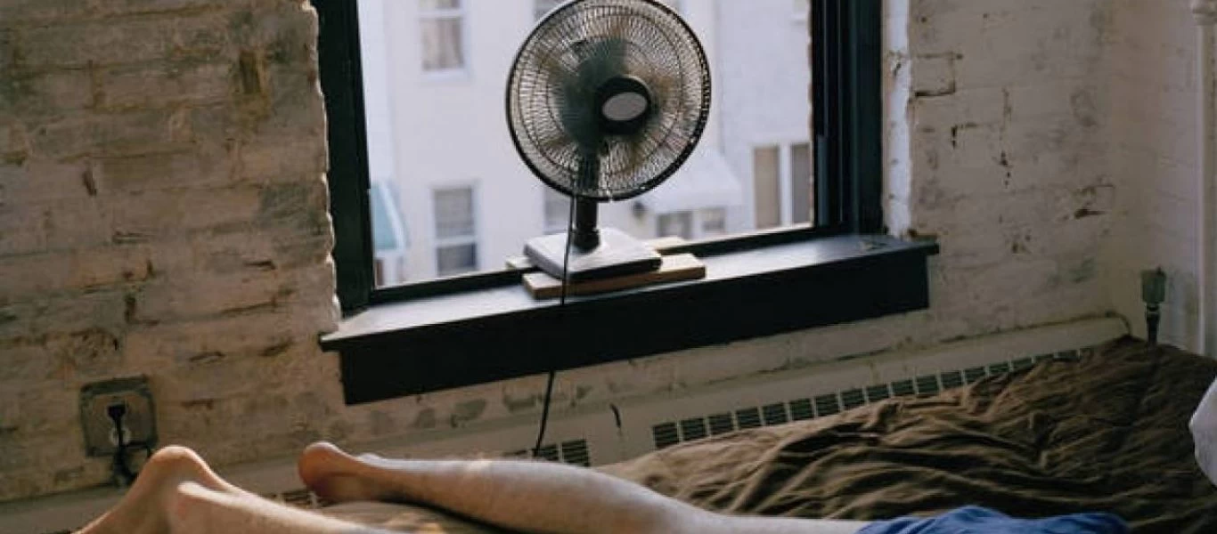 Δείτε γιατί δεν πρέπει να κοιμάστε με ανοιχτό τον ανεμιστήρα